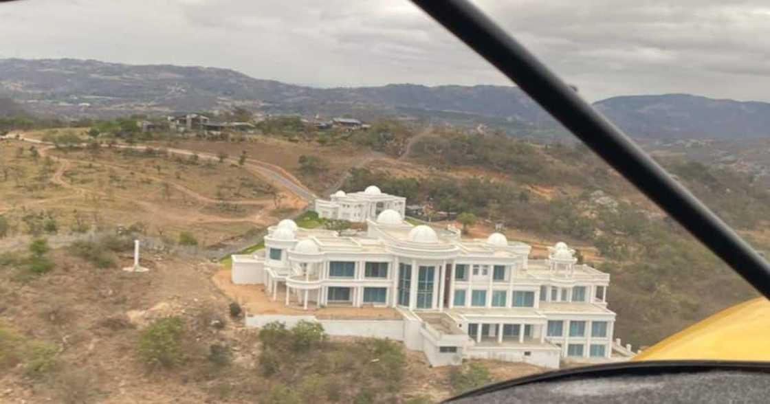 SA, Share, Contrasting, Remarks, to Robert Gumede, Alleged Mansion SA, Share, Contrasting, Remarks, to Robert Gumede, Alleged Mansion