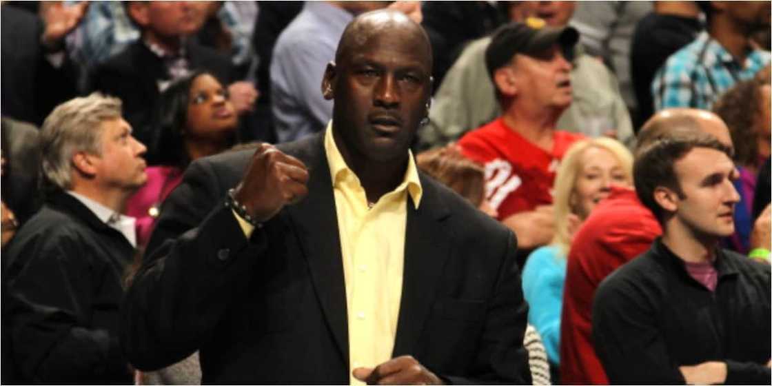 Basketball, Richest, Players, Golf course, Michael Jordan, NBA, Chicago Bulls, Legend, Offer