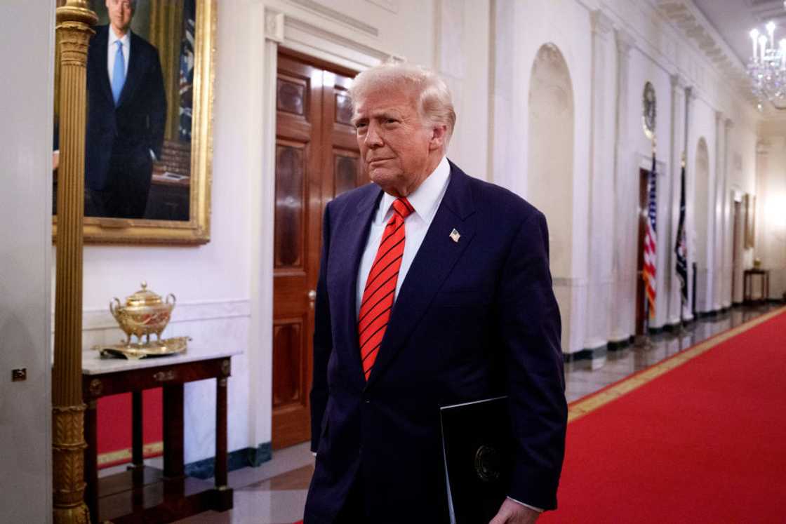 Donald Trump signed an Executive Order granting Afrikaners refugee status Donald Trump signed an Executive Order granting Afrikaners refugee status