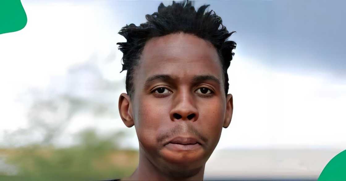 A man showed off his ingenious use of recycled tyres to keep chickens intact. A man showed off his ingenious use of recycled tyres to keep chickens intact.