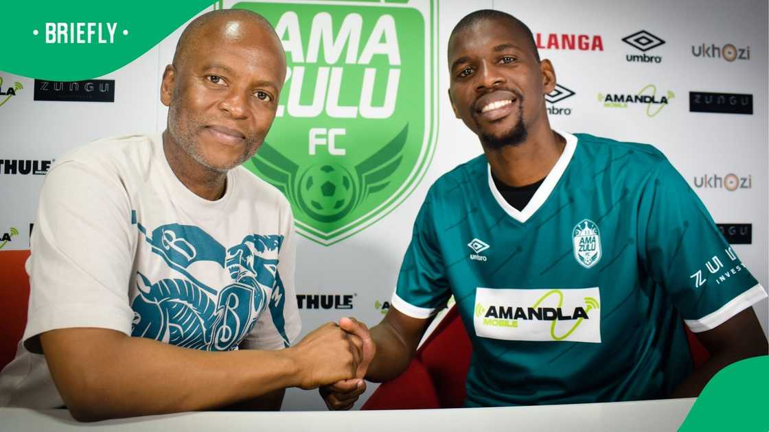 Sandile Mthethwa is welcomed at AmaZulu FC by chairman Sandile Zungu.