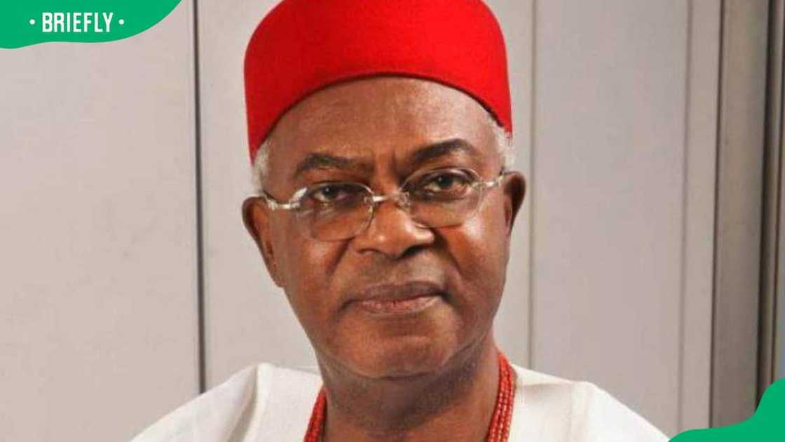 Obi Nnaemeka Alfred Ugochukwu Achebe Obi Nnaemeka Alfred Ugochukwu Achebe