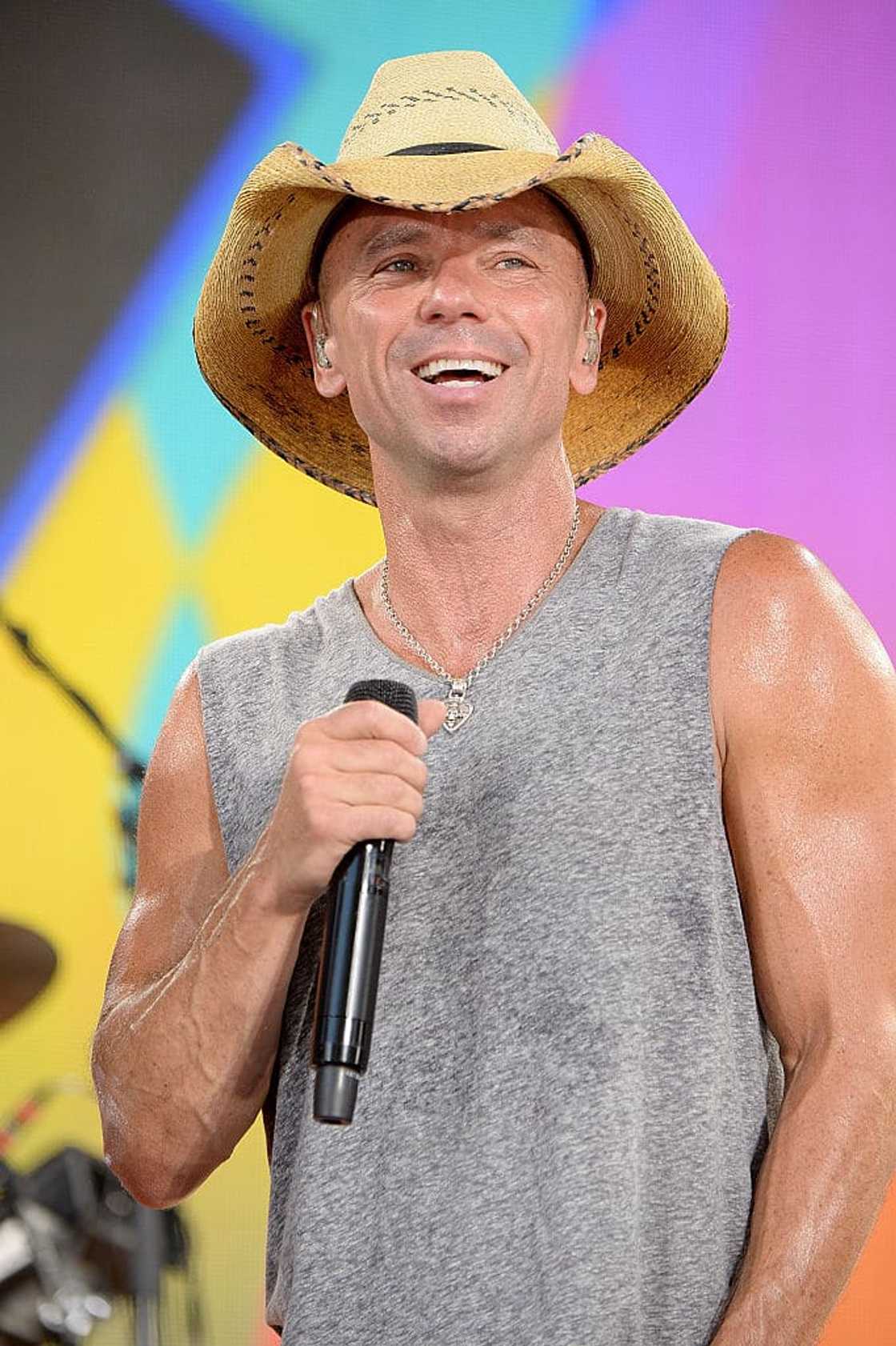 Kenny Chesney’s height