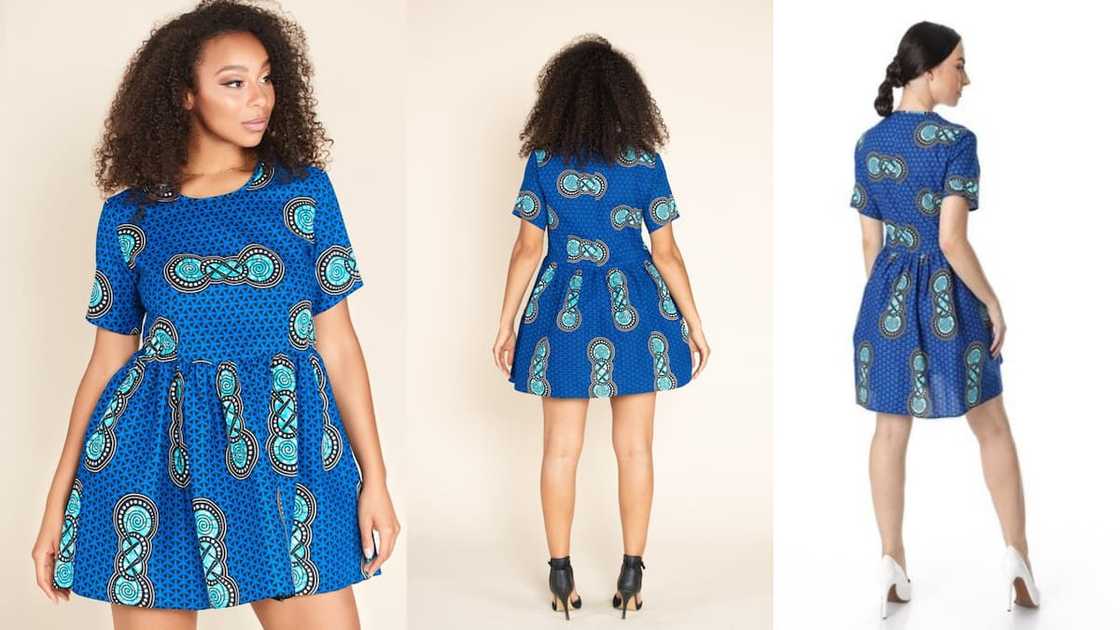 Short-sleeved blue flared gown Short-sleeved blue flared gown