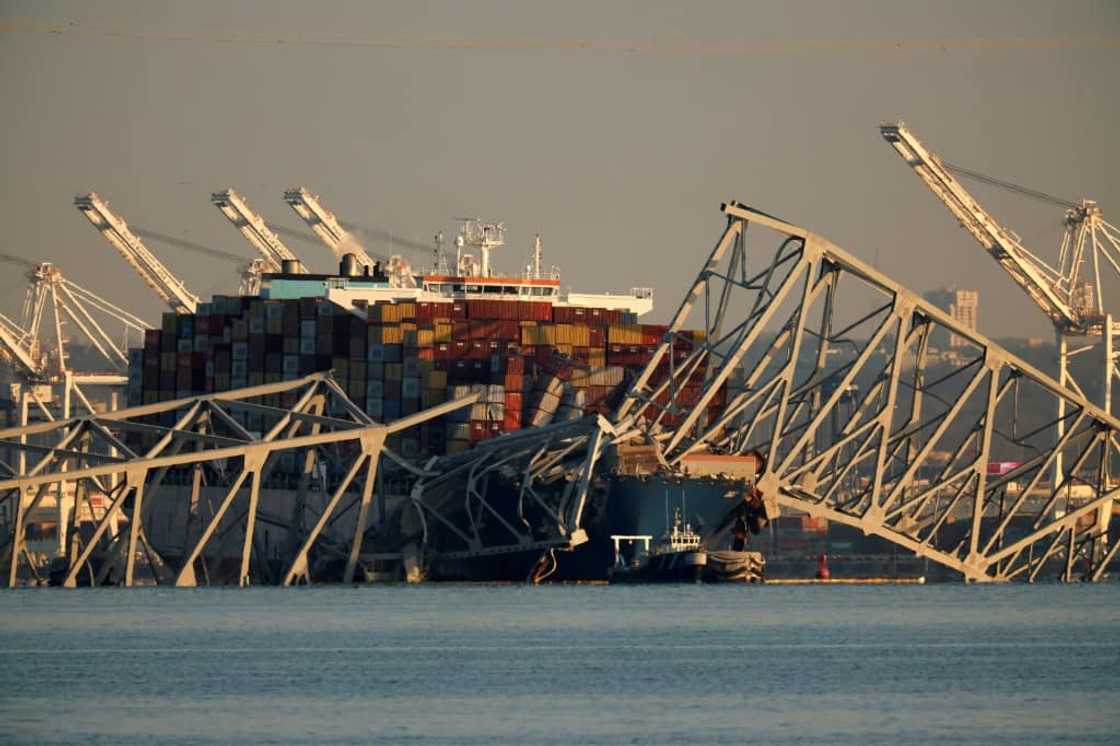 Cranes have been deployed to unblock the port of Baltimore Cranes have been deployed to unblock the port of Baltimore