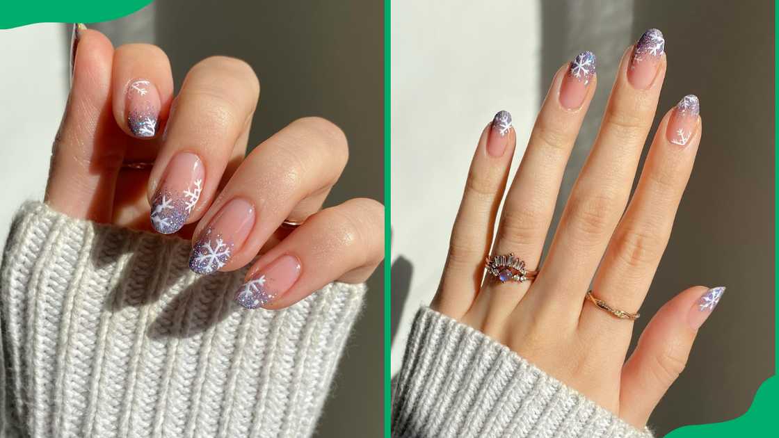 Snowflakes glitter tips design