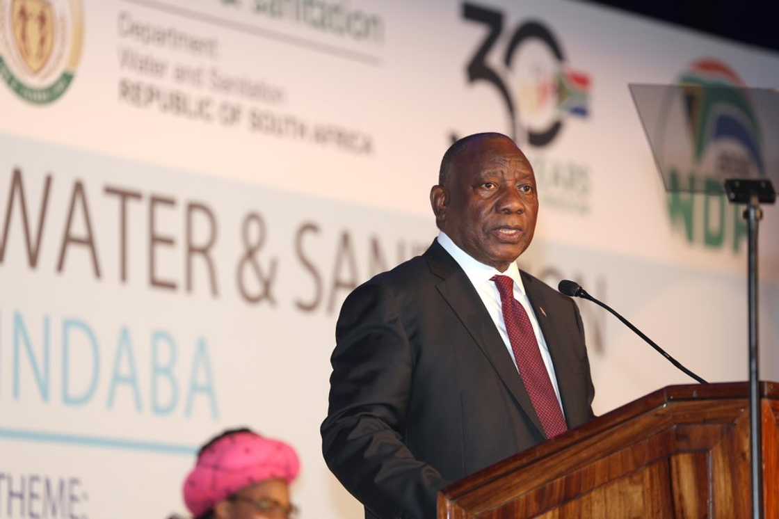 Cyril Ramaphosa showed love to Leleti Khumalo Cyril Ramaphosa showed love to Leleti Khumalo