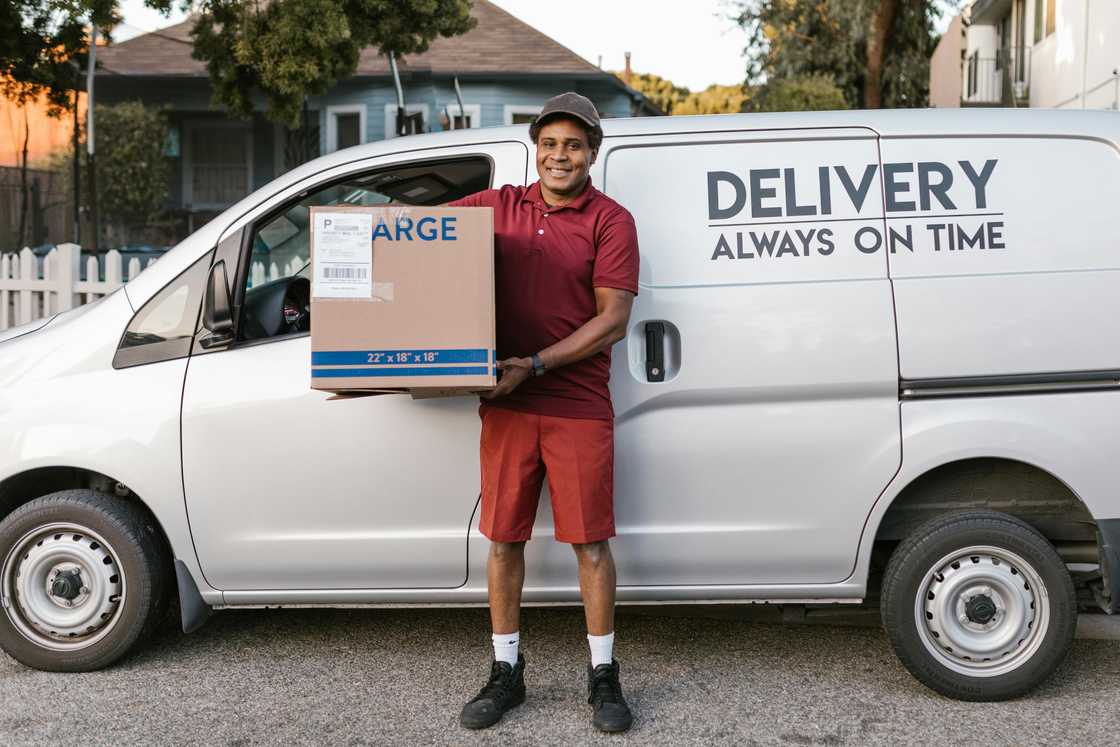 South Africans working in delivery shared their earnings South Africans working in delivery shared their earnings
