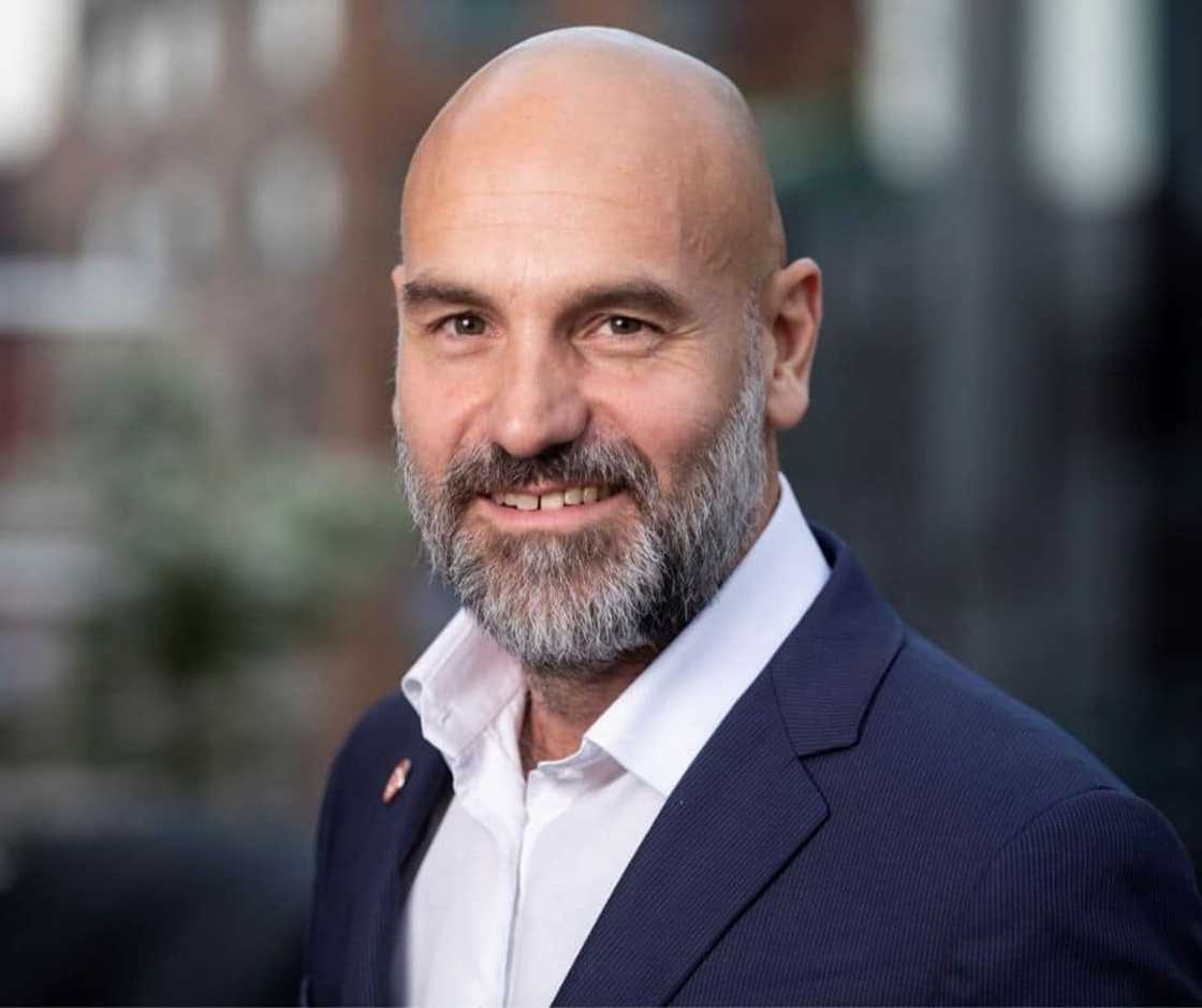 Mark Shuttleworth net worth Mark Shuttleworth net worth