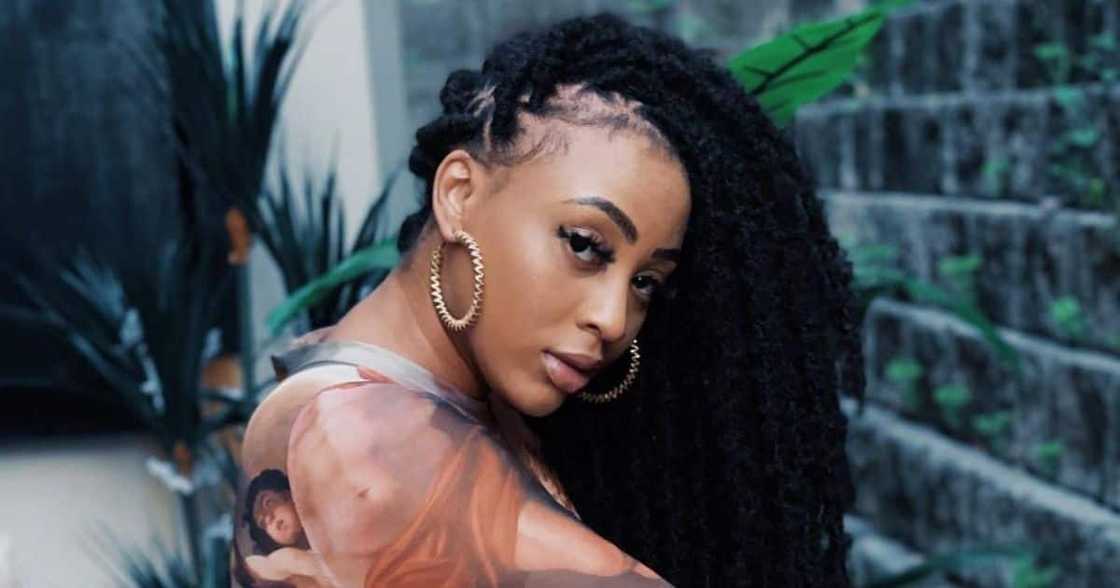 Nadia Nakai does #BussItChallenge, Mzansi reacts: "She nailed it" Nadia Nakai does #BussItChallenge, Mzansi reacts: "She nailed it"