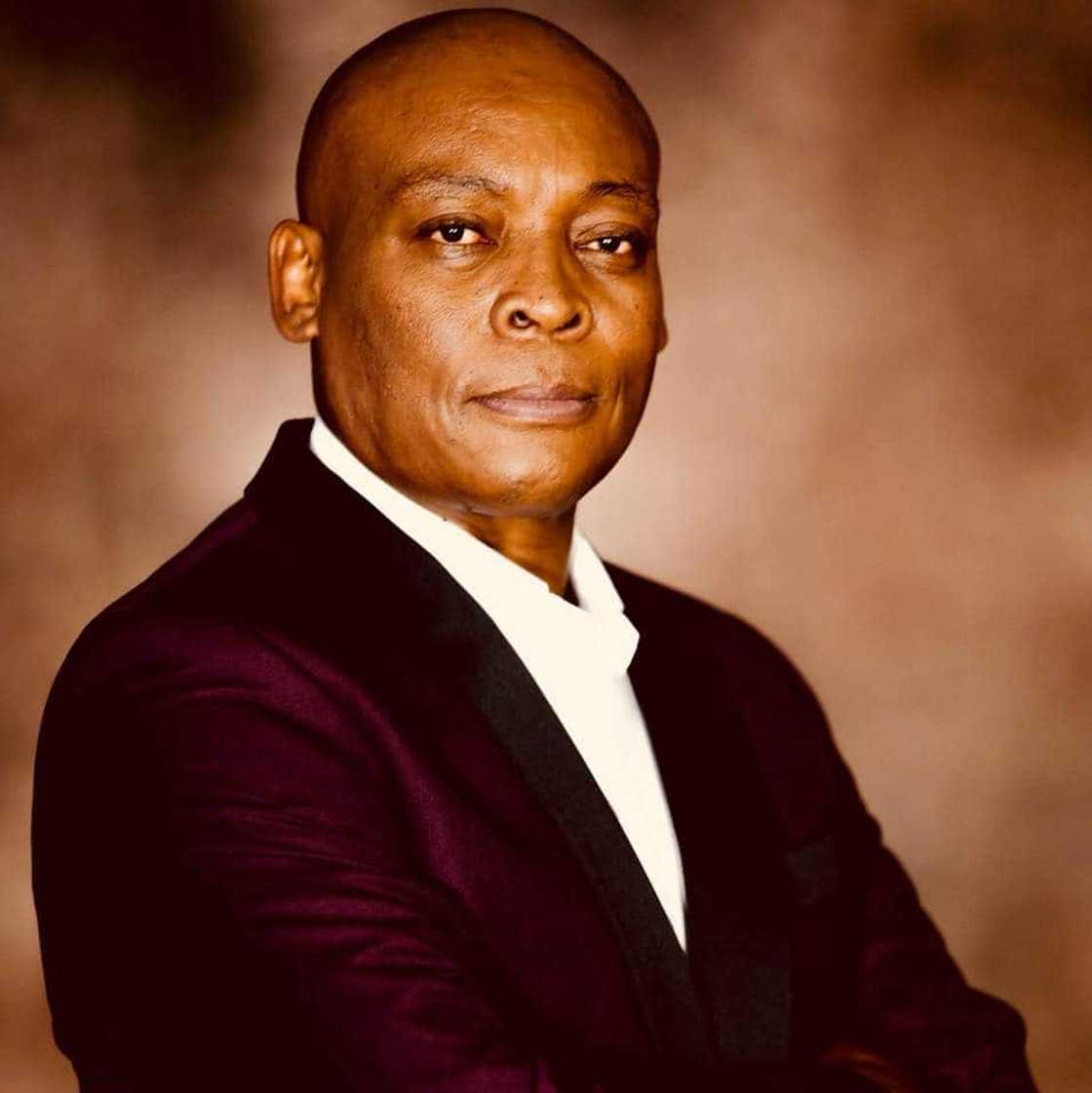 Rapulana Seiphemo biography: age, daughter, wife, accident, motsweding FM, movies, house and net worth Rapulana Seiphemo biography: age, daughter, wife, accident, motsweding FM, movies, house and net worth