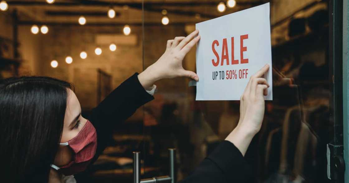 Black Friday, Cyber Monday, shoppers, South Africa, business, scams, the ombudsman for banking services Black Friday, Cyber Monday, shoppers, South Africa, business, scams, the ombudsman for banking services