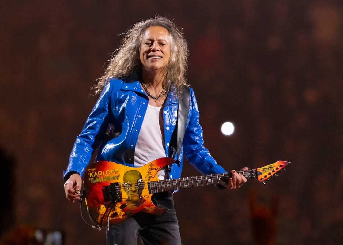 Kirk Hammett of Metallica performs at Ford Field Kirk Hammett of Metallica performs at Ford Field