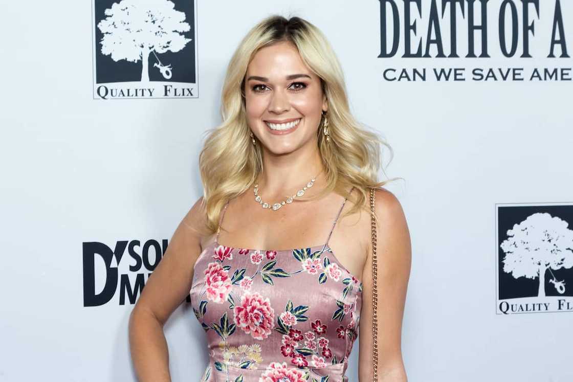 Lauren Compton at Regal Cinemas L.A. Live Lauren Compton at Regal Cinemas L.A. Live