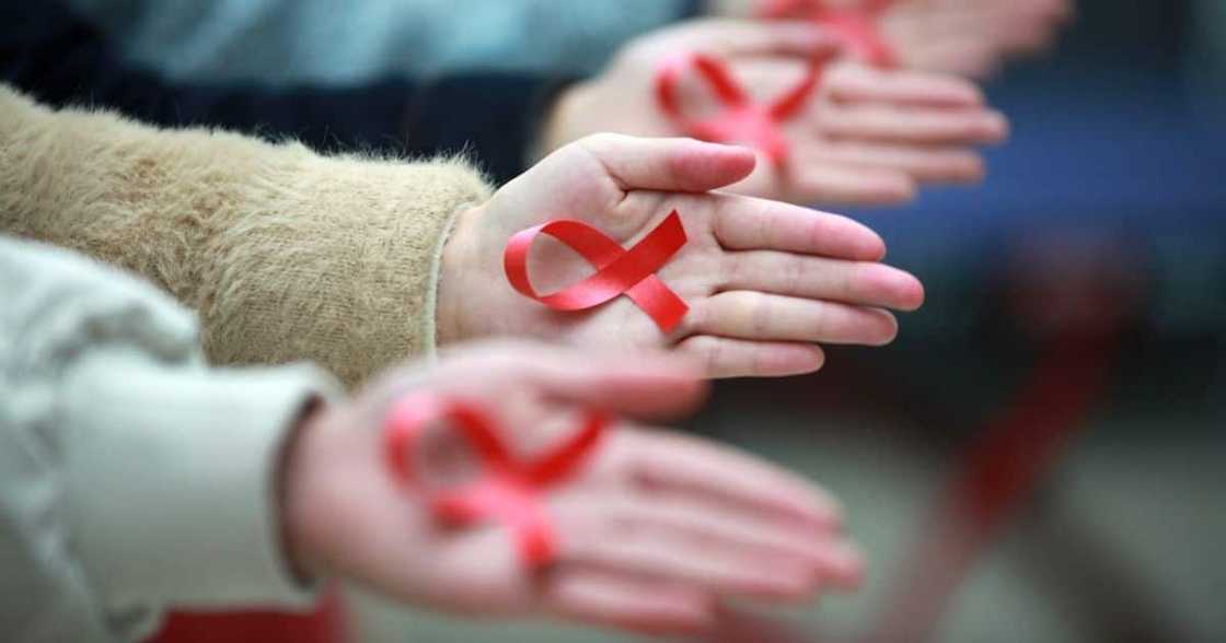 Woman, cure herself HIV, Argentina, second recorded Woman, cure herself HIV, Argentina, second recorded