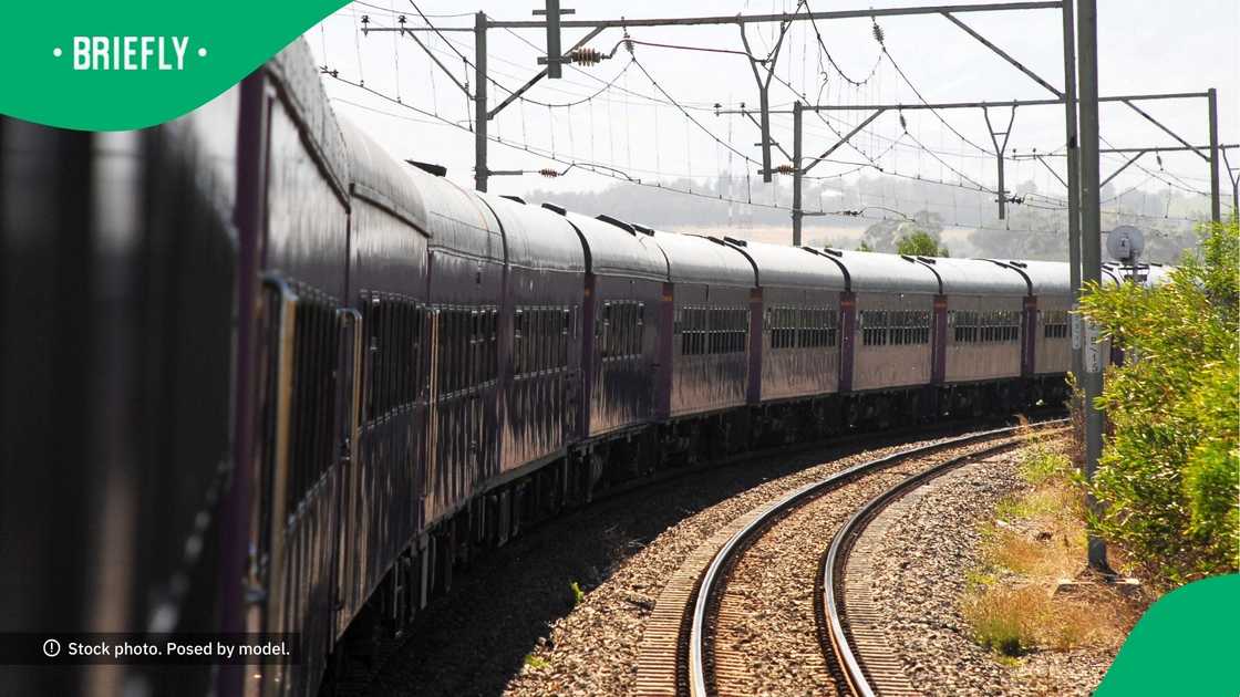 Cape Town's R9 train raises eyesbrows Cape Town's R9 train raises eyesbrows