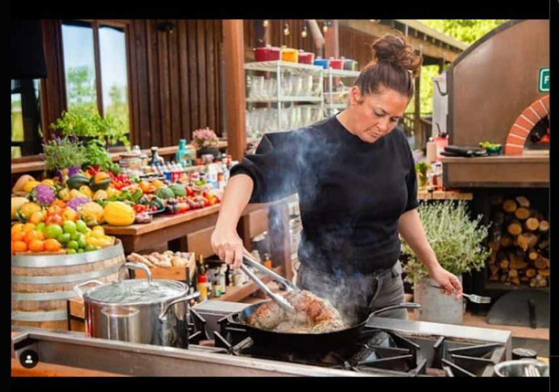 Antonia Lofaso: net worth, age, children, partner, tv shows, recipes, profiles Antonia Lofaso: net worth, age, children, partner, tv shows, recipes, profiles
