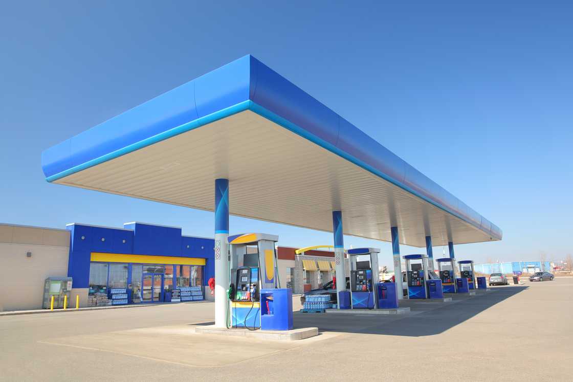 Petrol attendants are low-income earners in South Africa Petrol attendants are low-income earners in South Africa