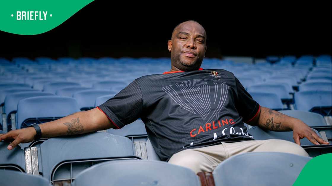 Benni McCarthy wants Blackburn job