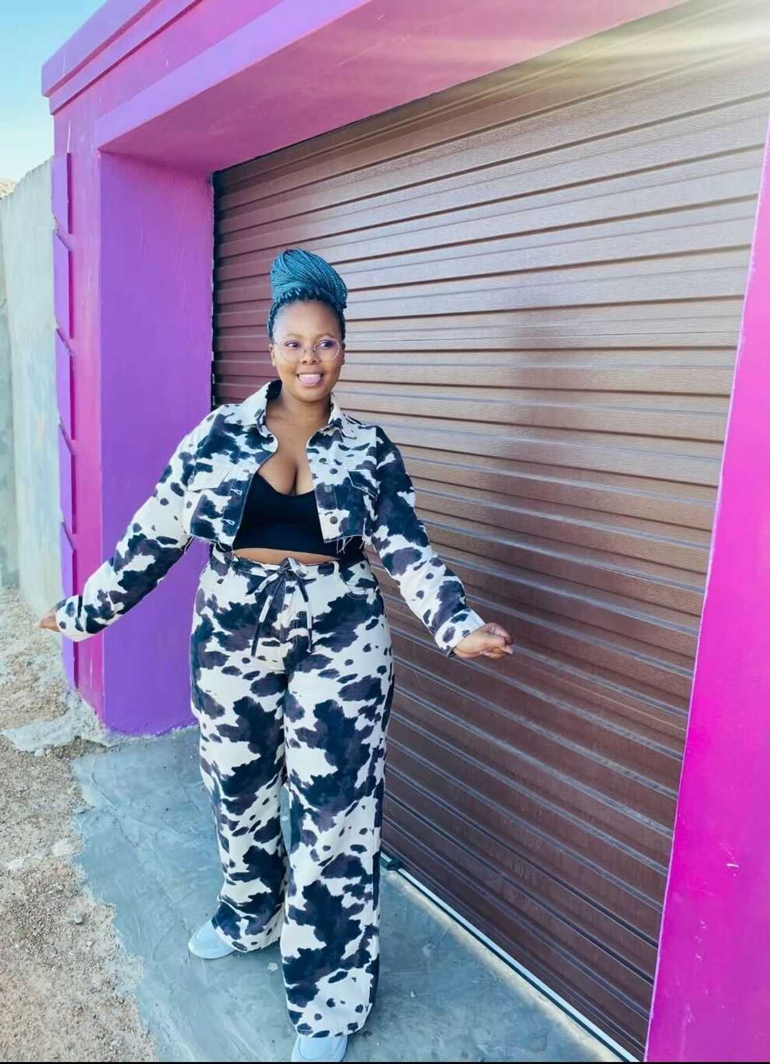 Mzansi was left in awe by a woman in South Africa unveiling a beautiful wig from Shein. Mzansi was left in awe by a woman in South Africa unveiling a beautiful wig from Shein.