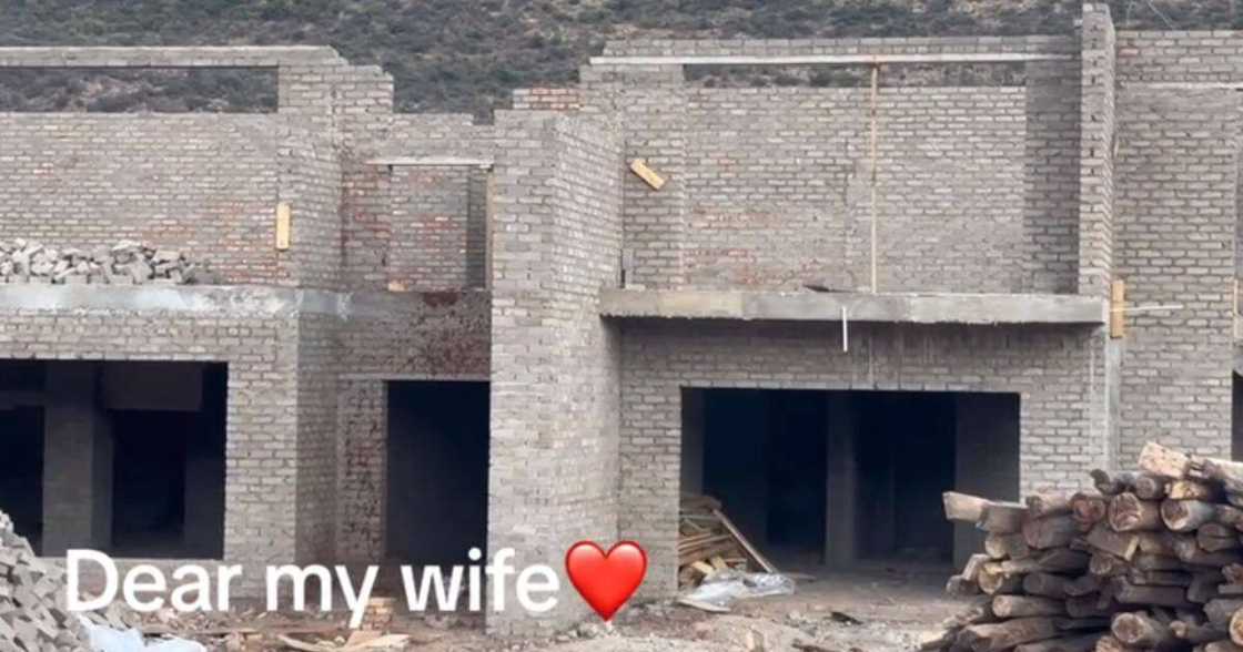 Video of massive home under construction Video of massive home under construction