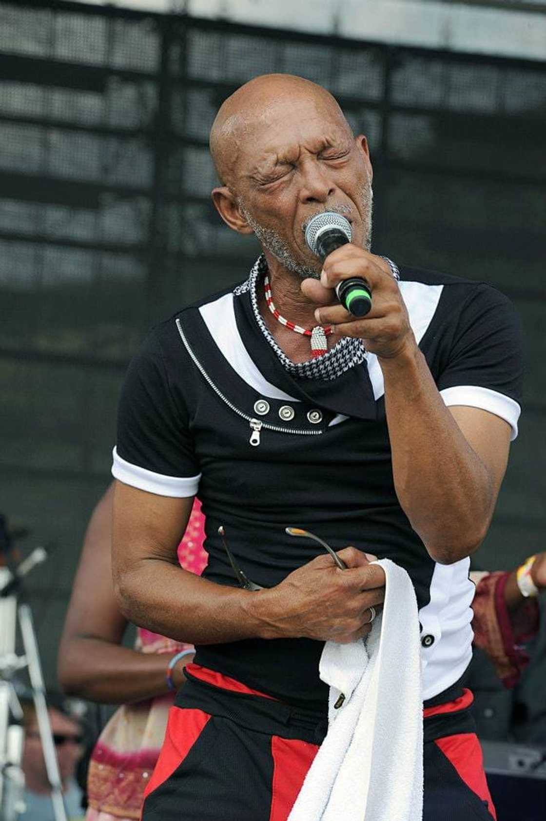 Blondie Makhene Biography: age, brother, family, albums and death Blondie Makhene Biography: age, brother, family, albums and death