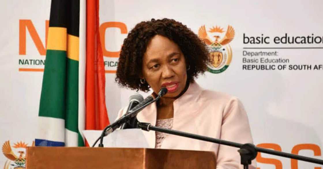 Basic Education Minister, Angie Motshekga, 2021 National Senior Certificate, NSC, Exam results, SABC M1 Studios, Auckland Park, Johannesburg, Covid 19, Matriculants, Learners, Independent Examinations Board, IEB, Pass rate