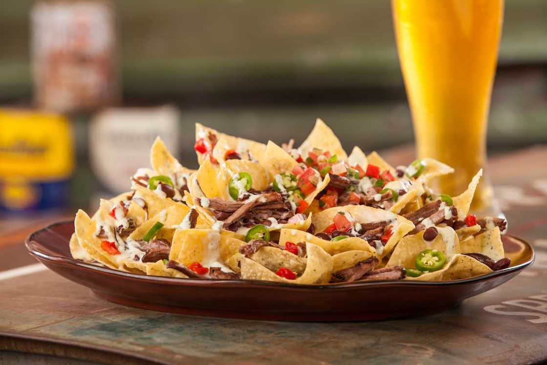 Nachos serving suggestions