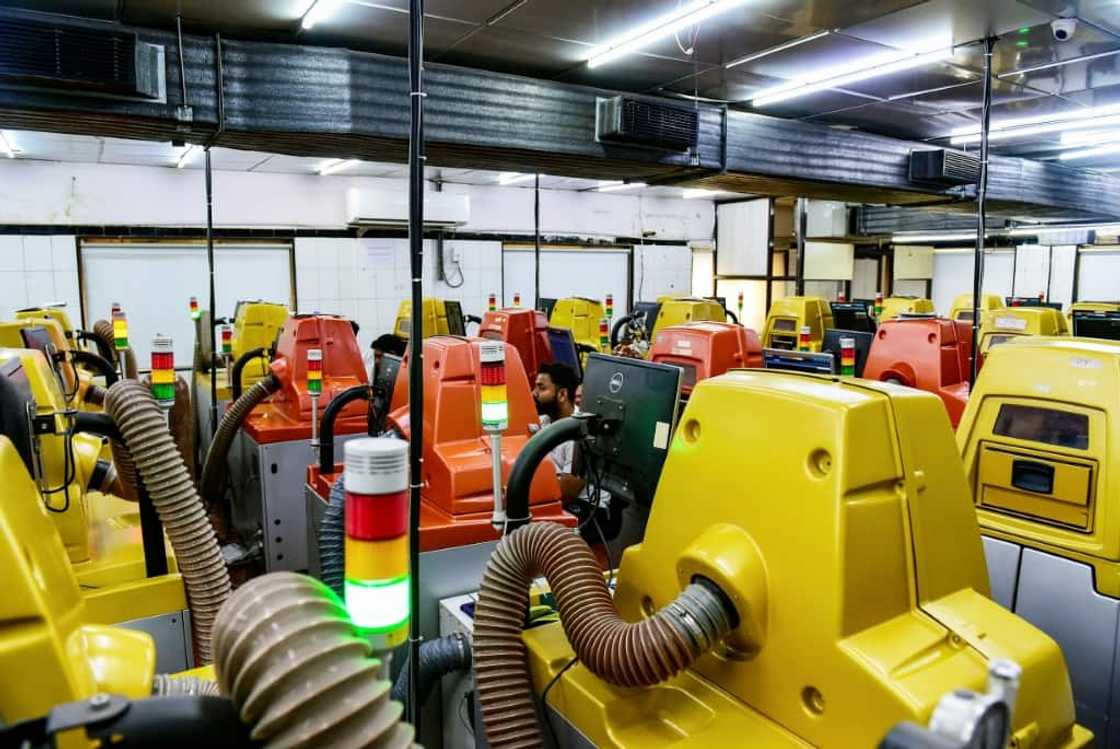 Reactors in diamond labs are pumped full of carbon-containing gases such as methane and the crystal grows under heat and pressure Reactors in diamond labs are pumped full of carbon-containing gases such as methane and the crystal grows under heat and pressure