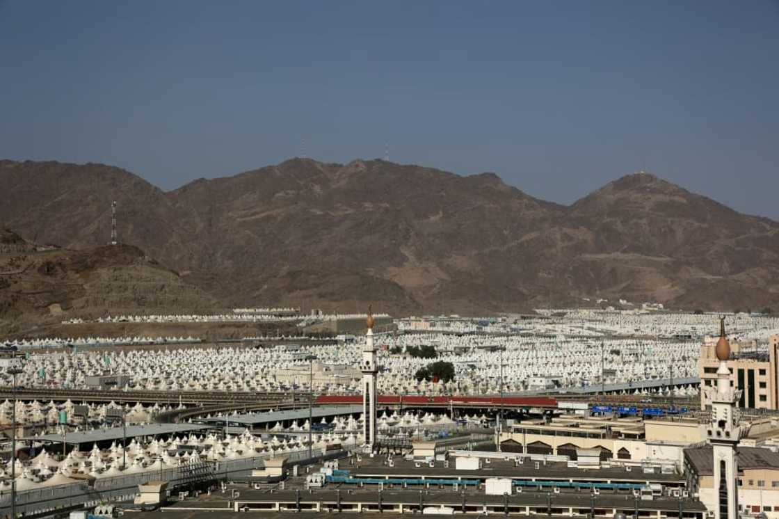 Tents set up to host pilgrims in Mina Tents set up to host pilgrims in Mina