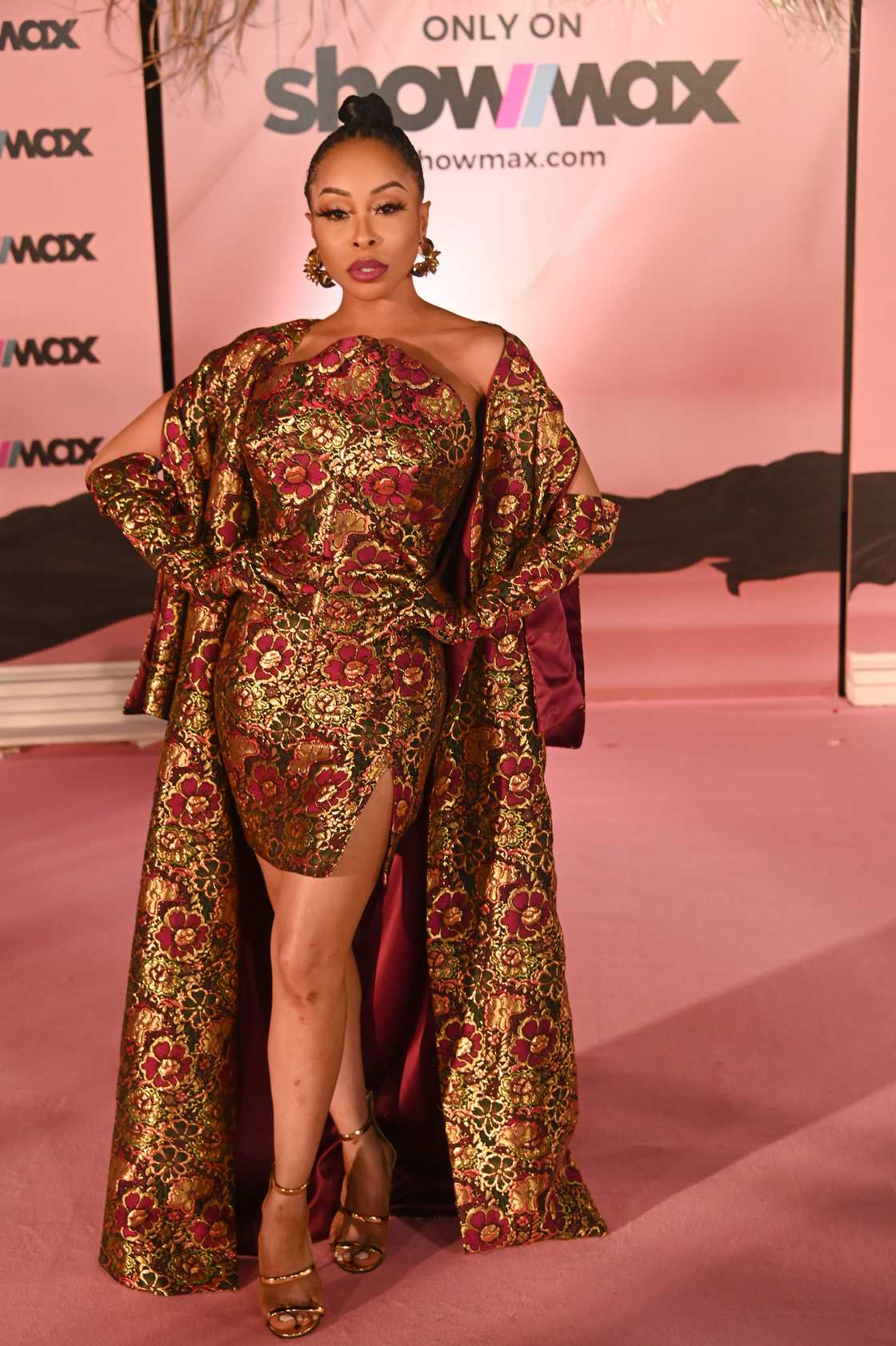 Khanyi Mbau's new face left many shook on social media Khanyi Mbau's new face left many shook on social media