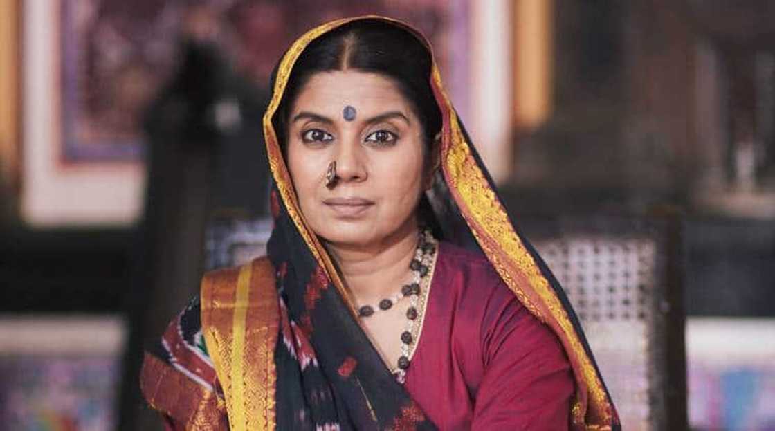 Zee World cast Zee World cast