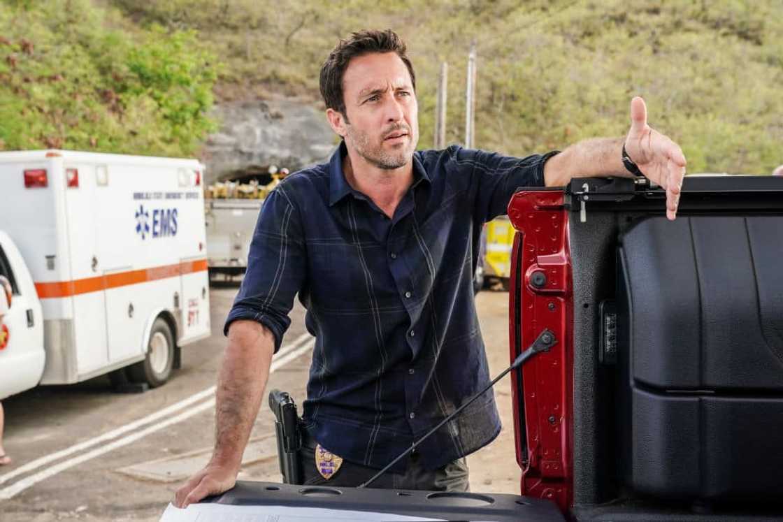 Alex O'Loughlin Alex O'Loughlin
