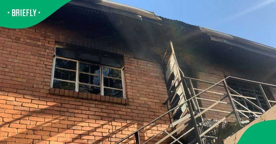 Fire tears through old age home in Germiston, killing 1 Fire tears through old age home in Germiston, killing 1