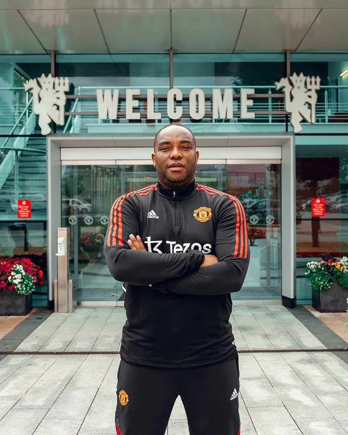 Benni McCarthy's Luxurious Homes and High-End Lifestyle Revealed Benni McCarthy's Luxurious Homes and High-End Lifestyle Revealed