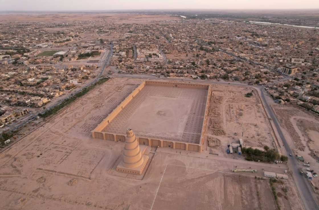 The spiral Malwiya Minaret, a mid-ninth-century Iraqi national monument built to symbolize the power of Islam during the Abbasid caliphate, at the site of the Great Mosque in Samarra, north of Baghdad The spiral Malwiya Minaret, a mid-ninth-century Iraqi national monument built to symbolize the power of Islam during the Abbasid caliphate, at the site of the Great Mosque in Samarra, north of Baghdad