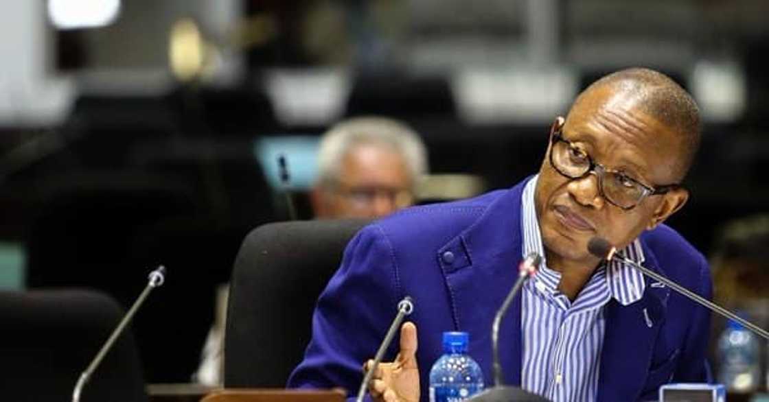 fana hlongwane house pictures fana hlongwane house pictures