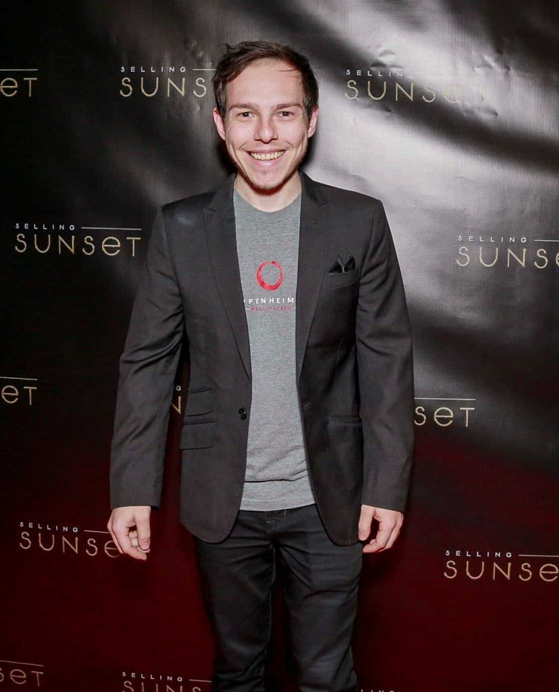 graham stephan selling sunset graham stephan selling sunset