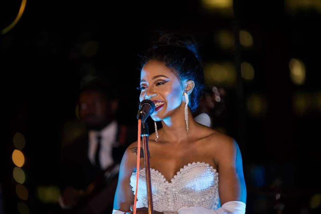 Body goals: Kelly Khumalo stuns in beautiful white gown