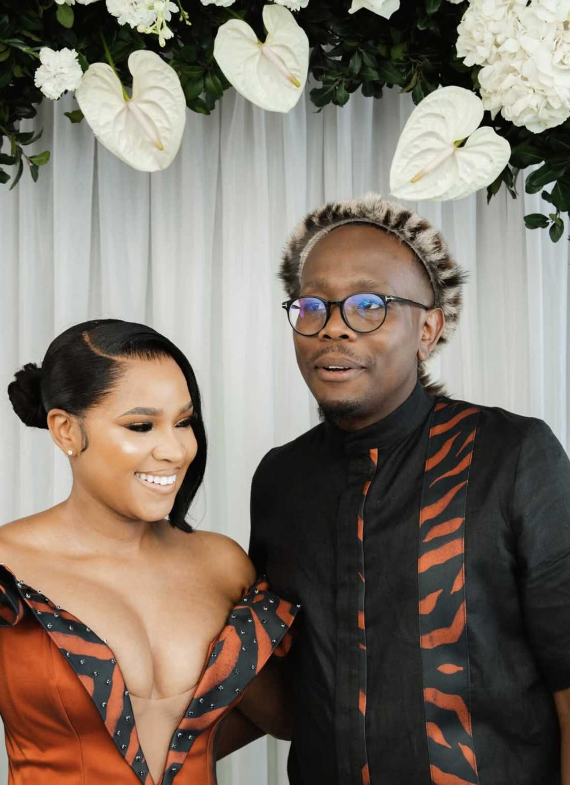 Khaya Mthethwa's wife allegedly deleted some of her social media pictures Khaya Mthethwa's wife allegedly deleted some of her social media pictures