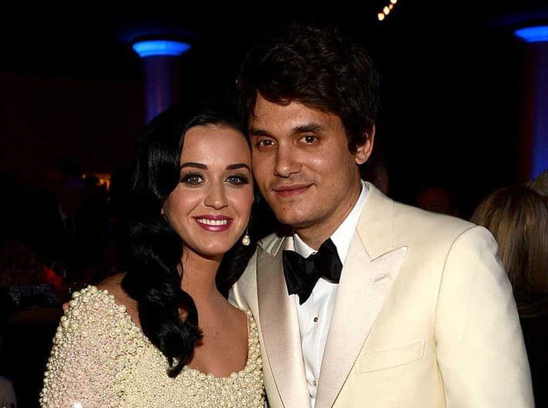 Singers Katy Perry and John Mayer Singers Katy Perry and John Mayer