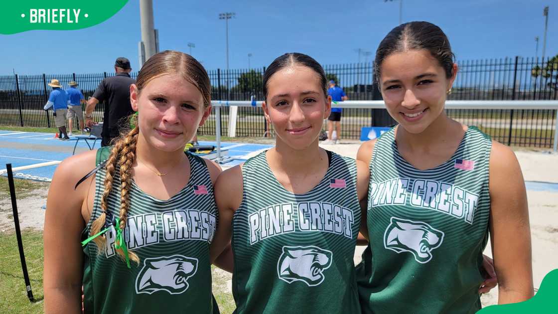 Delfina Suárez with her school mates