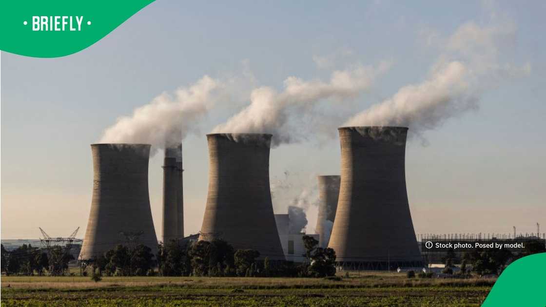 The Eskom-operated facility stood under a clear sky, showcasing its massive industrial structures amid an open landscape