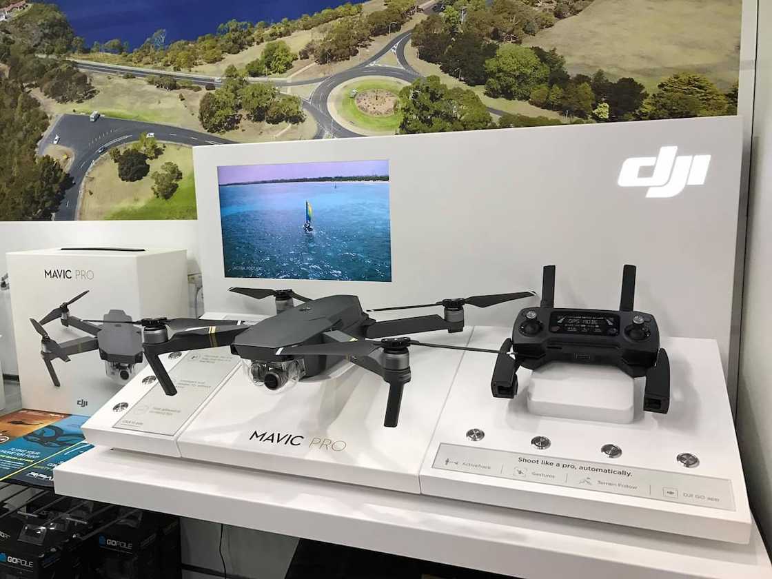 DJI Mavic Pro DJI Mavic Pro