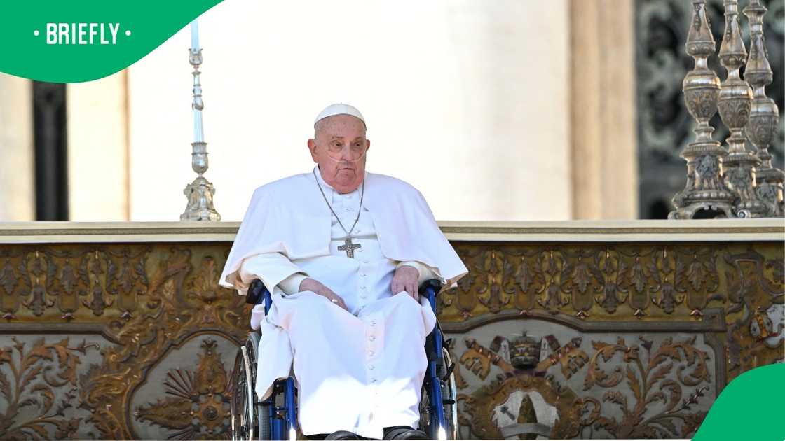 Pope Francis made his first appearance since he was discharged from hospital Pope Francis made his first appearance since he was discharged from hospital