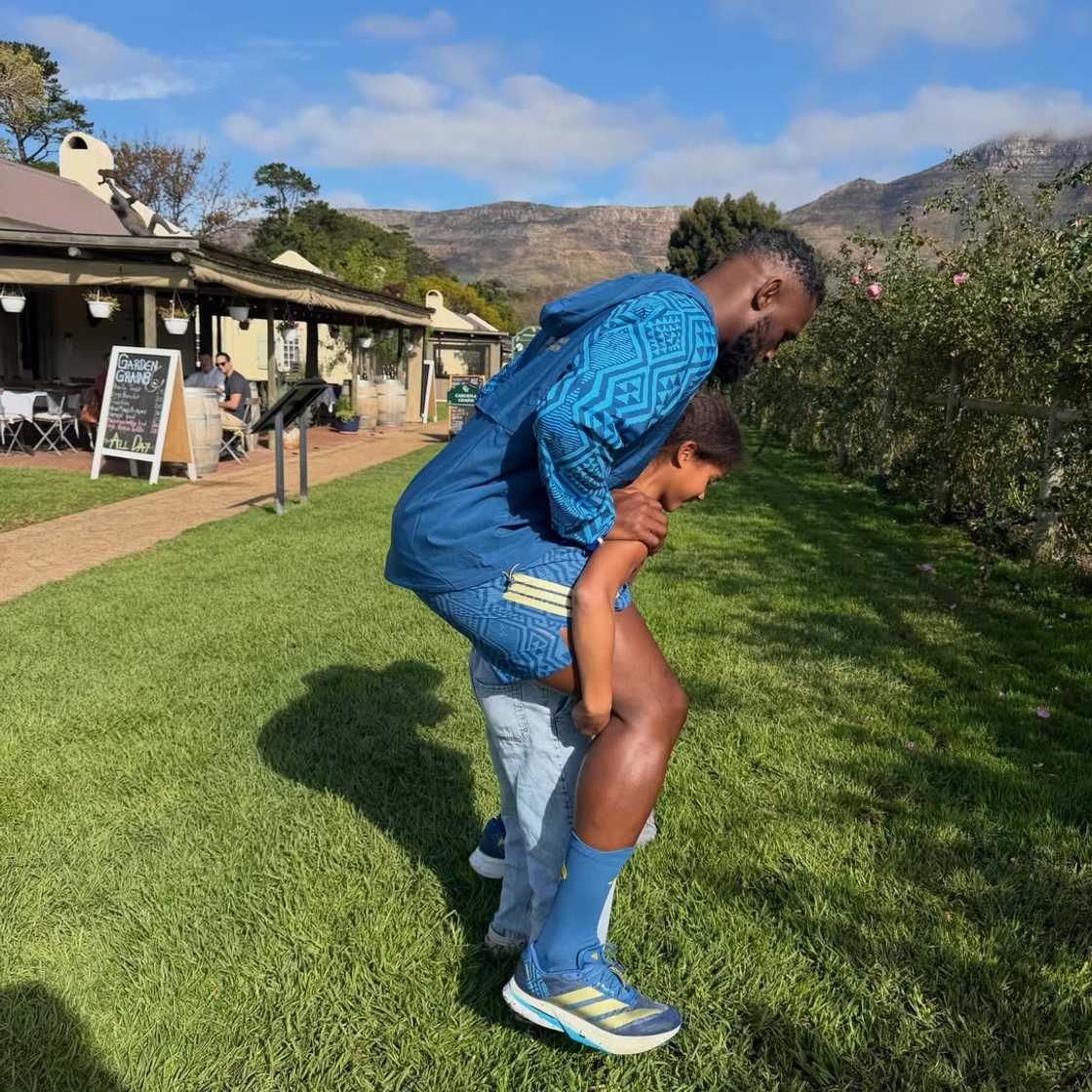 Siya Kolisi and his daughter Kezia Siya Kolisi and his daughter Kezia