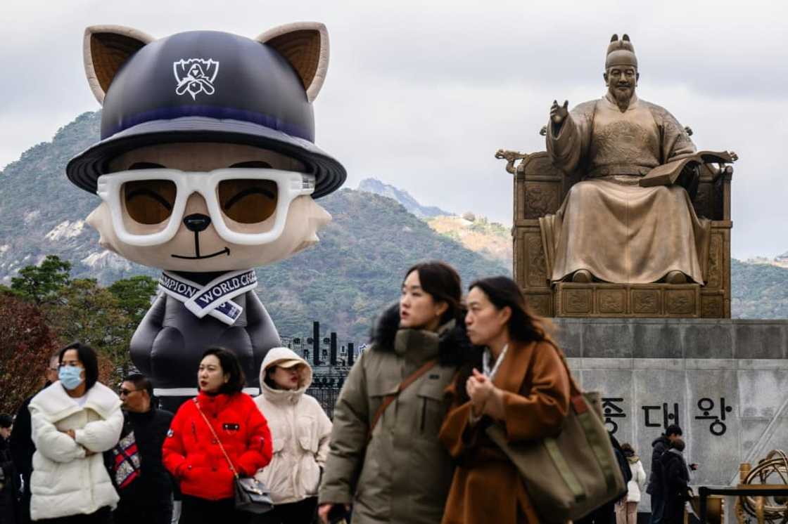 A fan zone has been set up in the heart of Seoul for fans to watch a live screening of the final A fan zone has been set up in the heart of Seoul for fans to watch a live screening of the final