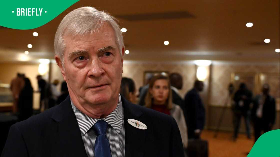 Minister of Correctional Services Dr Pieter Groenewald Minister of Correctional Services Dr Pieter Groenewald