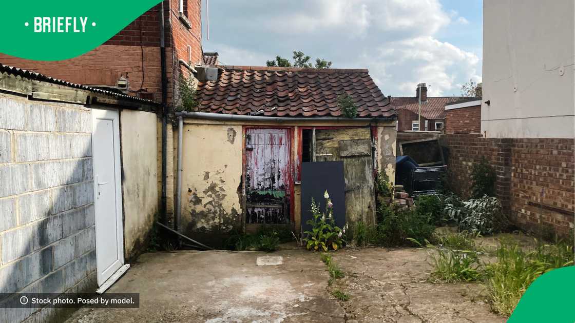 The lady stated why she couldn't leave the place she was renting. The lady stated why she couldn't leave the place she was renting.