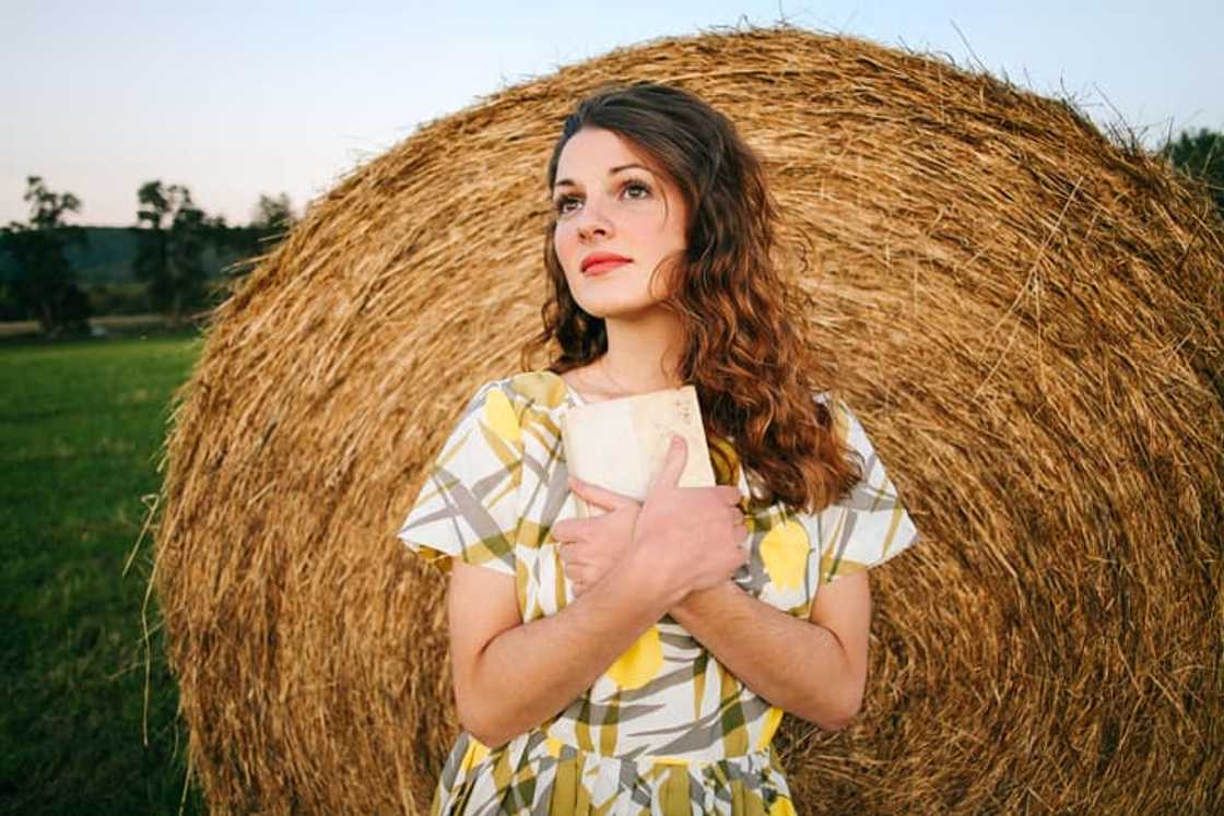 A woman is looking for love again after four heartbreaks. A woman is looking for love again after four heartbreaks.